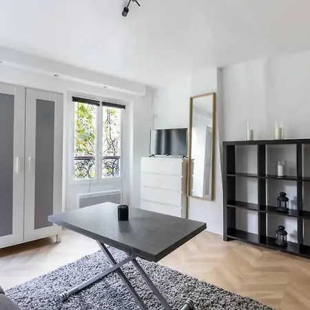Batignolles 4p Appartamento